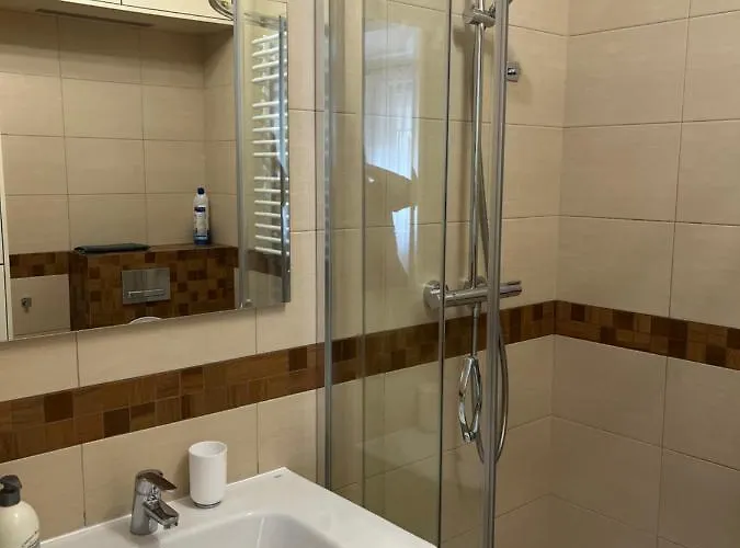 Esensja 아파트 스클라르스카포렘바